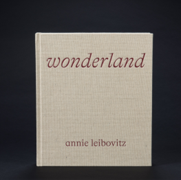 wonderland annie leibovitz